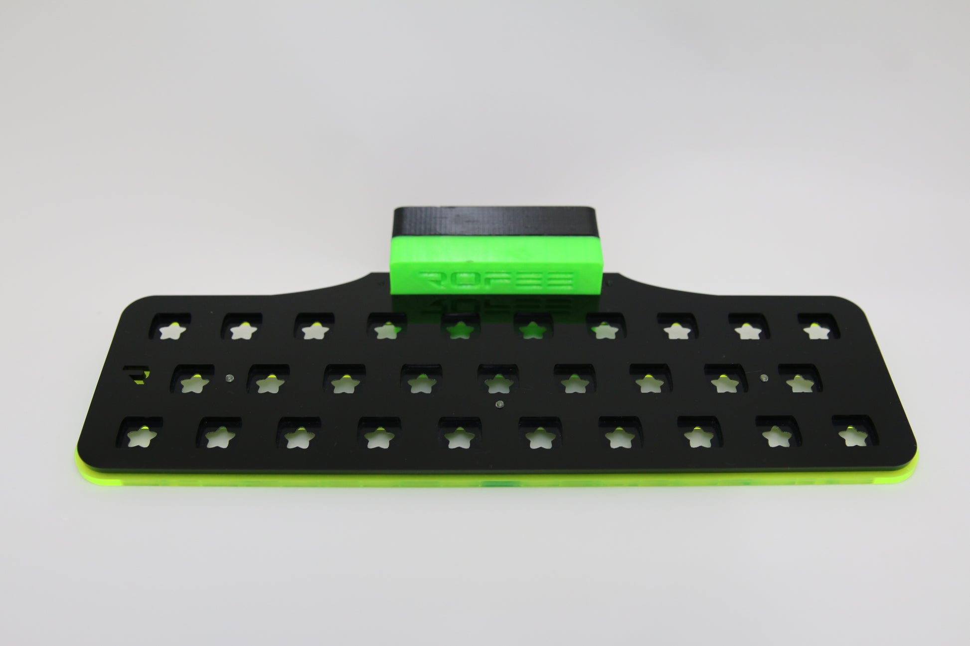 •“Top view of 29 plug coral frag rack with acrylic build”
•“Magnetic acrylic frag rack with locking insert”
•“Side view showing frag plug holes and color options”