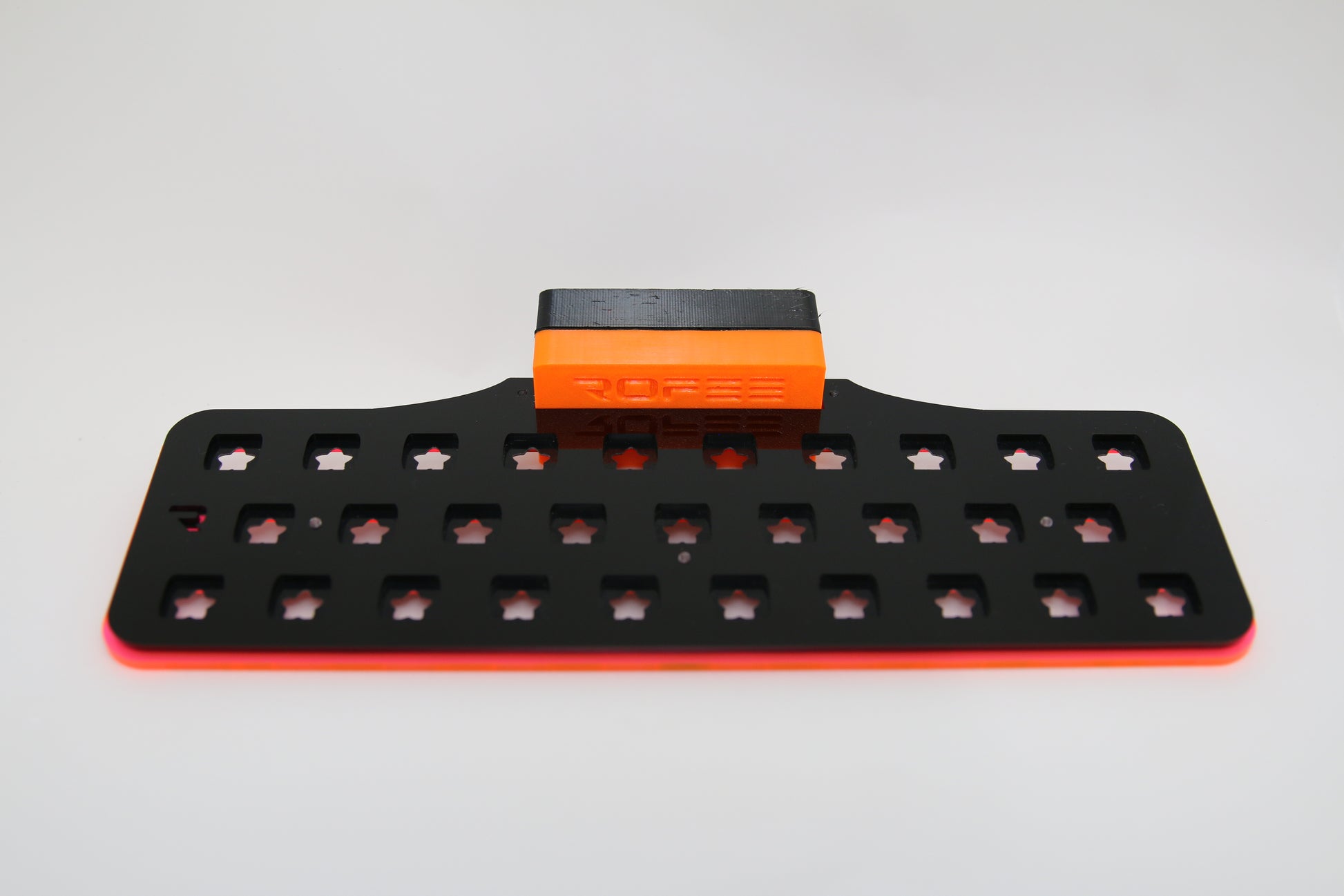 •“Top view of 29 plug coral frag rack with acrylic build”
•“Magnetic acrylic frag rack with locking insert”
•“Side view showing frag plug holes and color options”